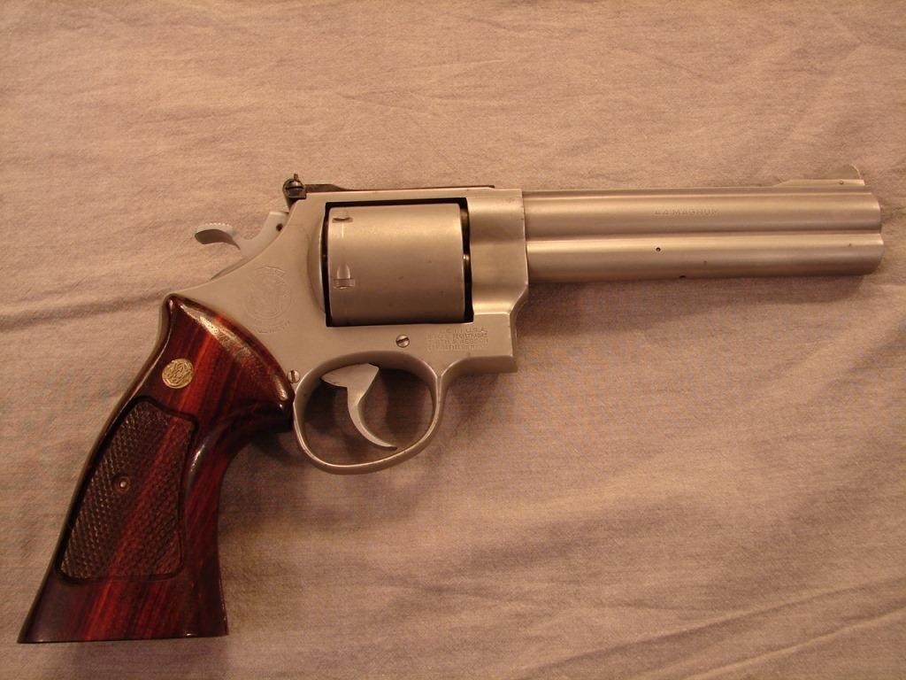 Smith & Wesson Model 629 -1 Classic in  .44 magnum