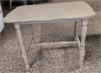 24X16X18' GRAY END TABLE