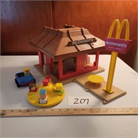 Playskool McDonald's w/People and Cars