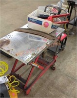 Hydraulic cylinder lift table cart