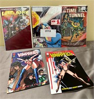 Lot of 5 Comic Books Vampirella Lost in Space