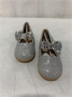 GLITTER TODDLERS SHOES SIZE 7 SILVER