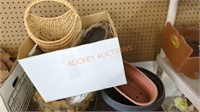 Miscellaneous planters and basket lot