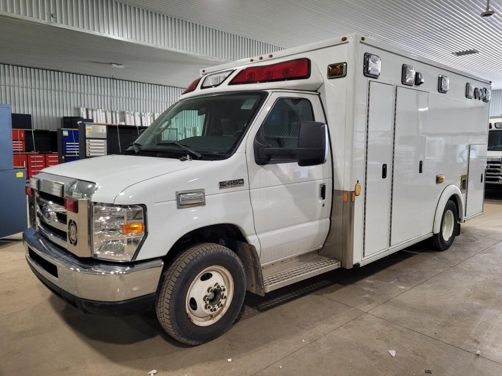 2017 Ford E450 SD Ambulance