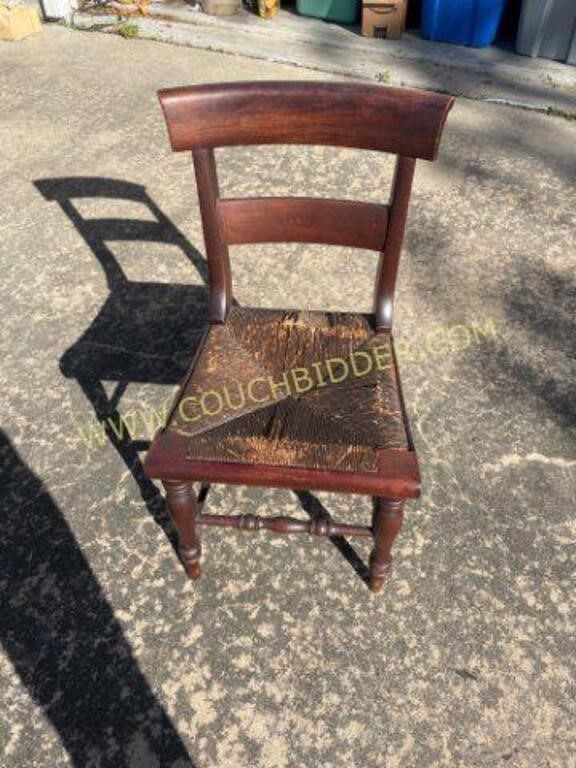 April Antique Couchbidder Mobile Online Auction