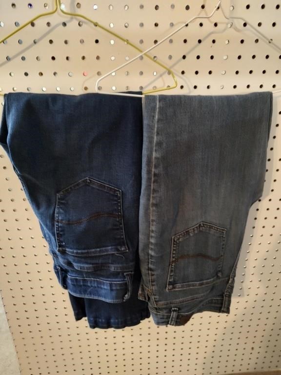 2 Pr of size 10 Lee Jeans