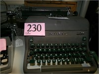 ROYAL TYPEWRITER 1950S