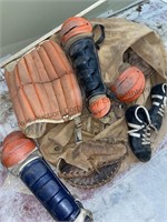 Bag of miscellaneous baseball/softball unknown