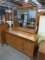 1960'S MID CENT STANLEY DRESSER 6 DR WITH MIRROR