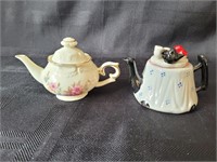 Two Small Porcelain Tea Pots