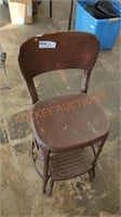 Vintage metal metal stool/step stool