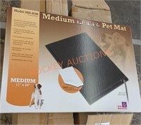 New medium heat pet mat