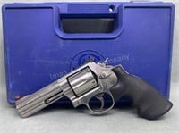 Smith & Wesson Model 686-5 - 357 Mag