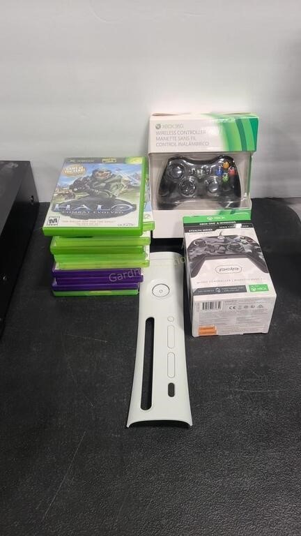 XBOX CONTROLLERS & GAMES