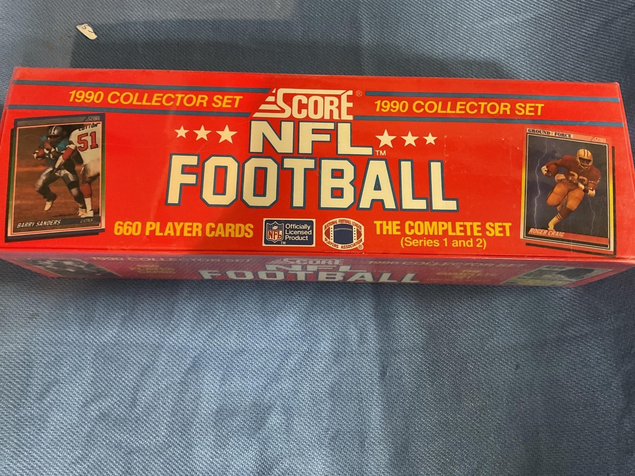 Score 1990 NFL Football trading cards