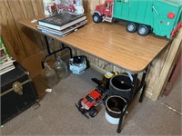 4' Folding Table (No Contents)