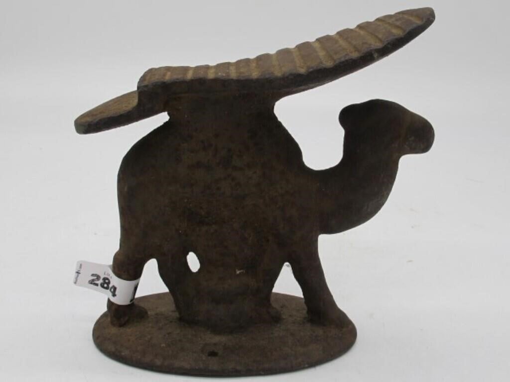 UNIQUE CAMEL SHOE MOLD CAST IRON 6 IN TALL