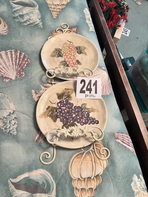 Plates With Hanger(US Bedroom)