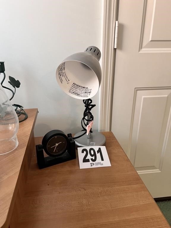 Lamp & Clock(US Bedroom)