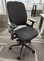 STEELCASE VERSION 1 LEAP EXEC. CHAIR