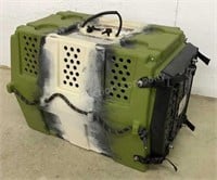 Like New Orion Adventure Dog Box w/ Liners