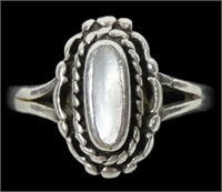 Sterling silver bezel set mother of pearl ring