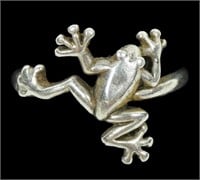 Sterling silver frog ring, size 9, 3.4 grams