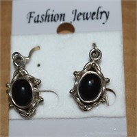 Vtg 925 Sterling & Onyx Cabachon Earrings