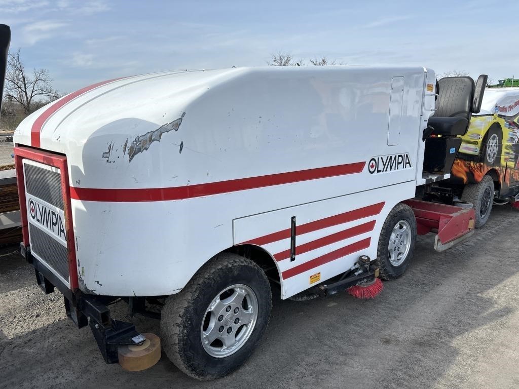 Olympia MILLENNIUM Ice Resurfacer