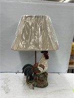 Rooster lamp with shade