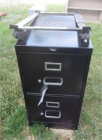 Felix 2-drawer file cabinet with roller base.