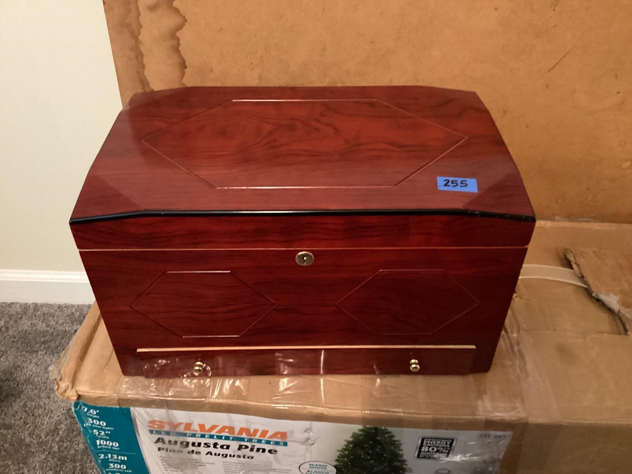 Humidor with cigars, contents
