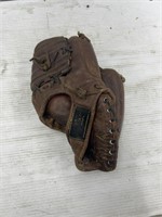 Wilson snap action A2030 baseball glove