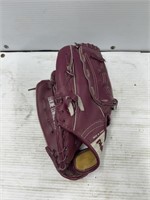Phillies cowhide laced 2606 baseball glove