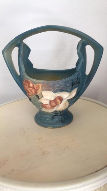 Roseville magnolia pottery blue basket