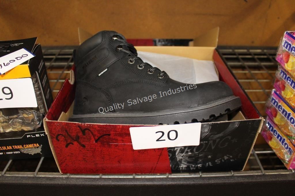 woverine waterproof/steel toed boots size 9M