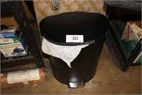 stainless steel step trash can