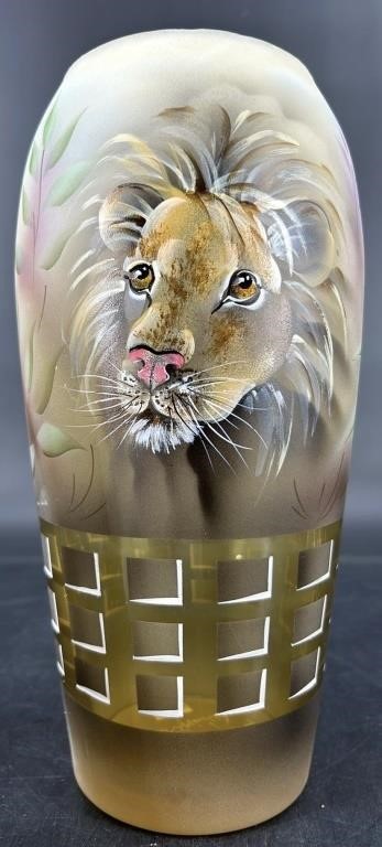 Stunning Fenton Hp Lion Vase 11/25 By Jk Spindler