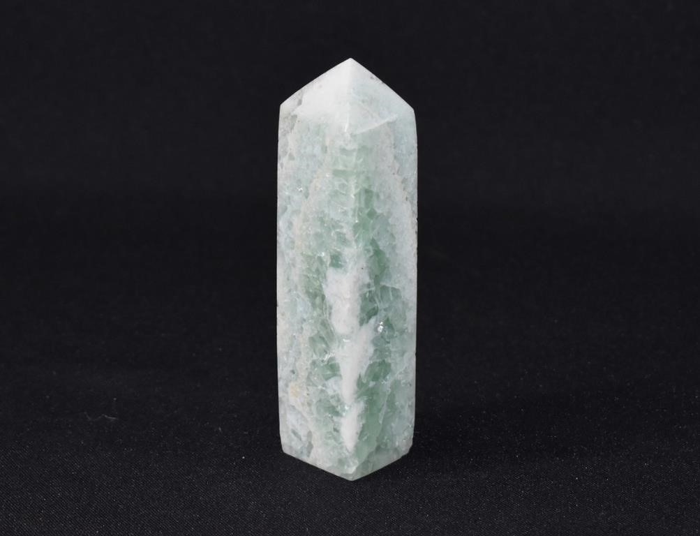 Amonite Crystal Obelisk