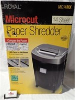ROYAL MICROCUT PAPER SHREDDER NEW IN BOX