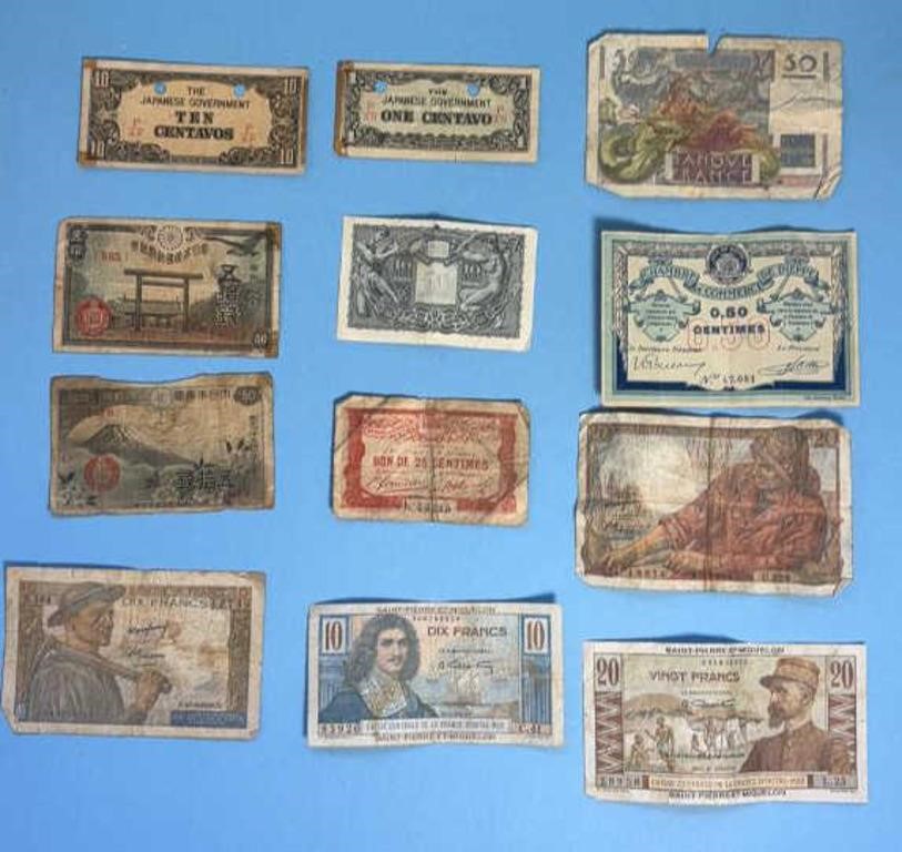 Mixed lot of foreign bills.  As is see pics