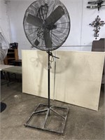 Fan adjustable up to 8 ft  - works