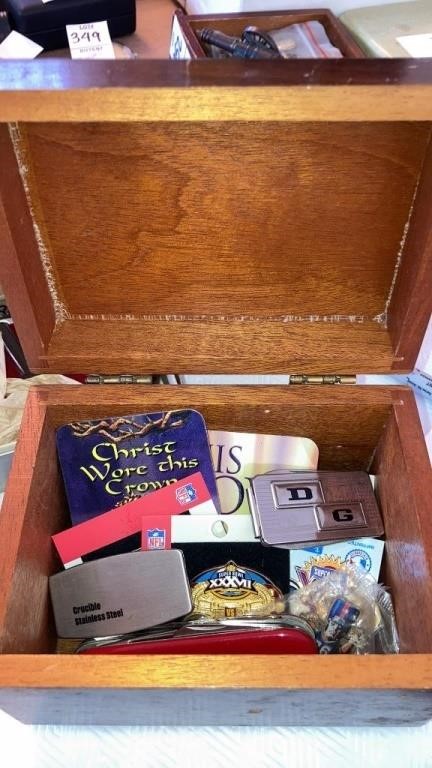 Wood box w/ dress knives, Super Bowl & Christian