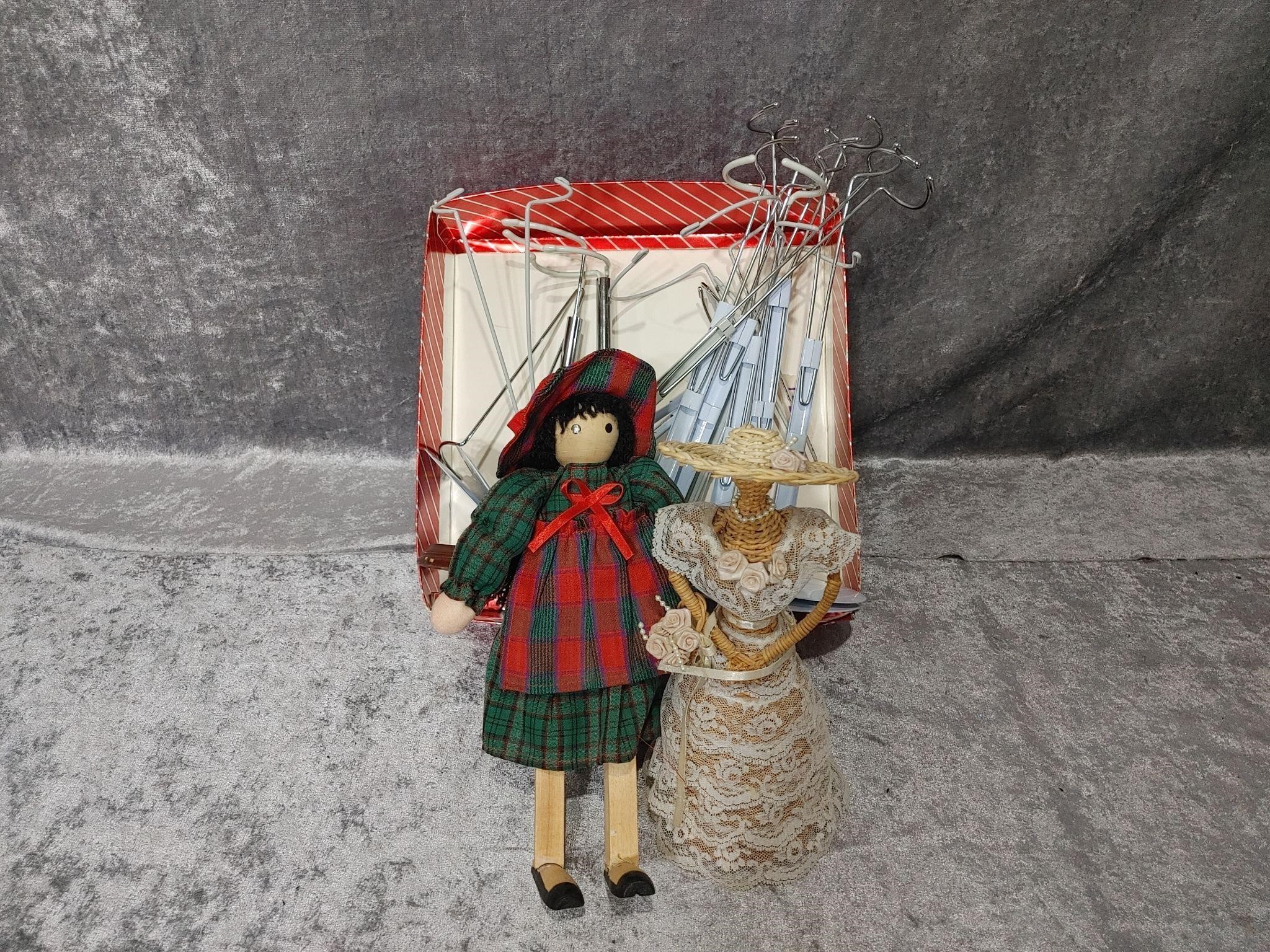 Doll Stands & Dolls