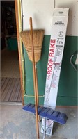 Poly roof snow rake, one broom one extended b