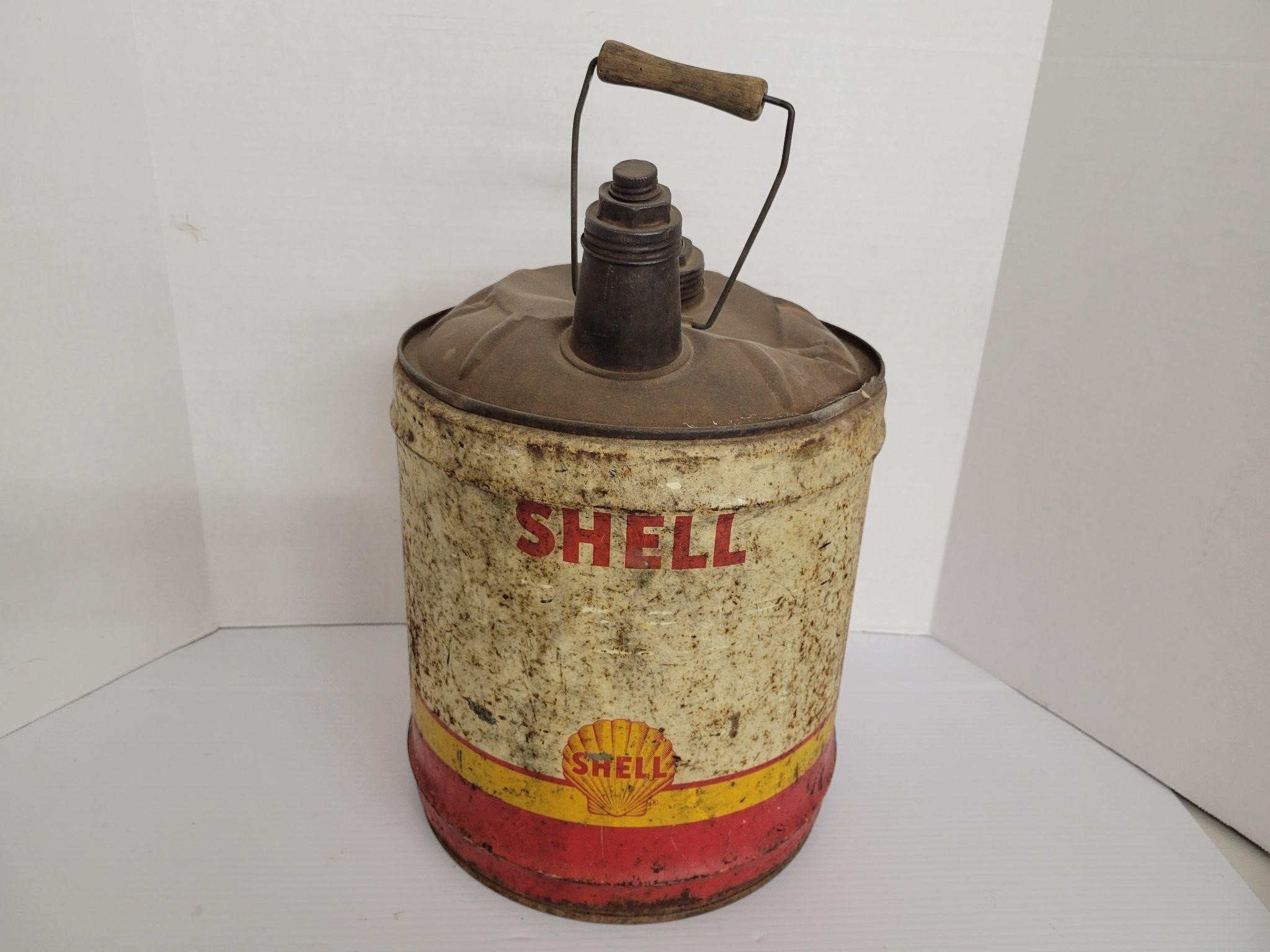 Vintage Shell metal gas can