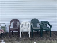 8 Plastic Lawn Chairs