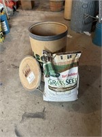 Scotts Turf Builder Grass Seed & ILSCO Barrel