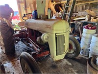 Ford 8N Tractor - SEE DESCRIPTION