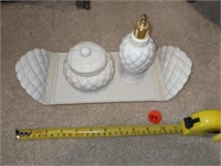 Avon Porcelain Vanity Set (Master Bedroom)
